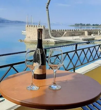 Dr. J. Spon Apartment Nafpaktos Exterior photo